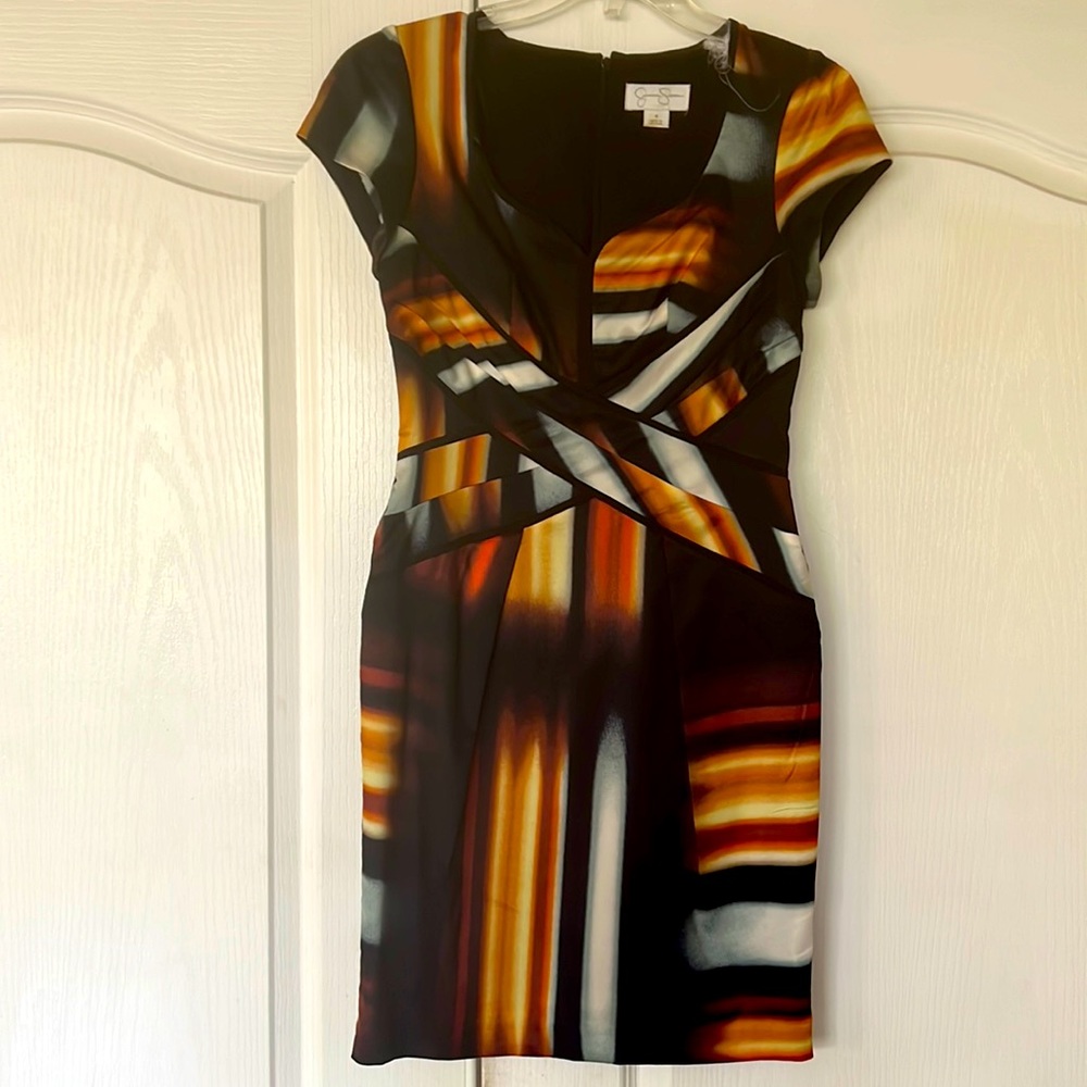 Jessica Simpson sweetheart neckline dress with cutout details